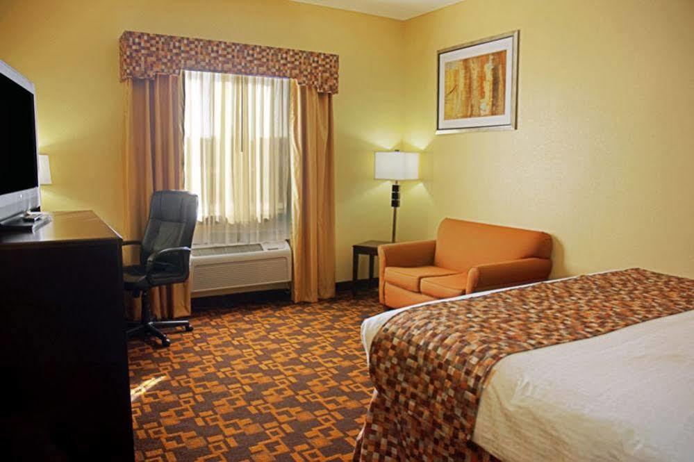 Best Western Bowie Inn & Suites Exterior photo